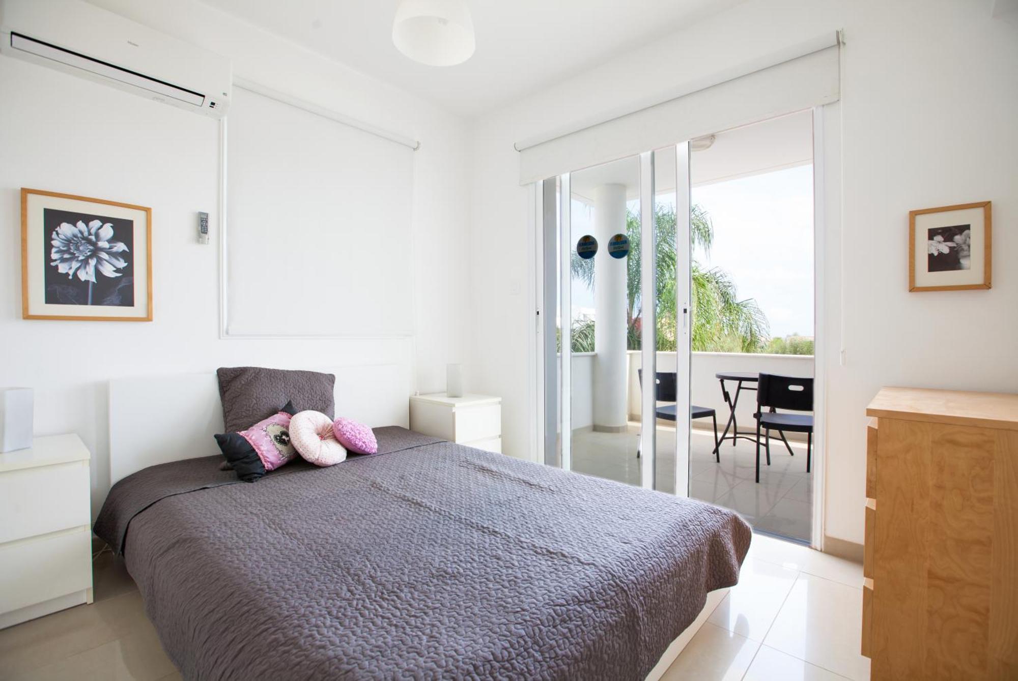 Flouressia Gardens Aparthotel Protaras Room photo