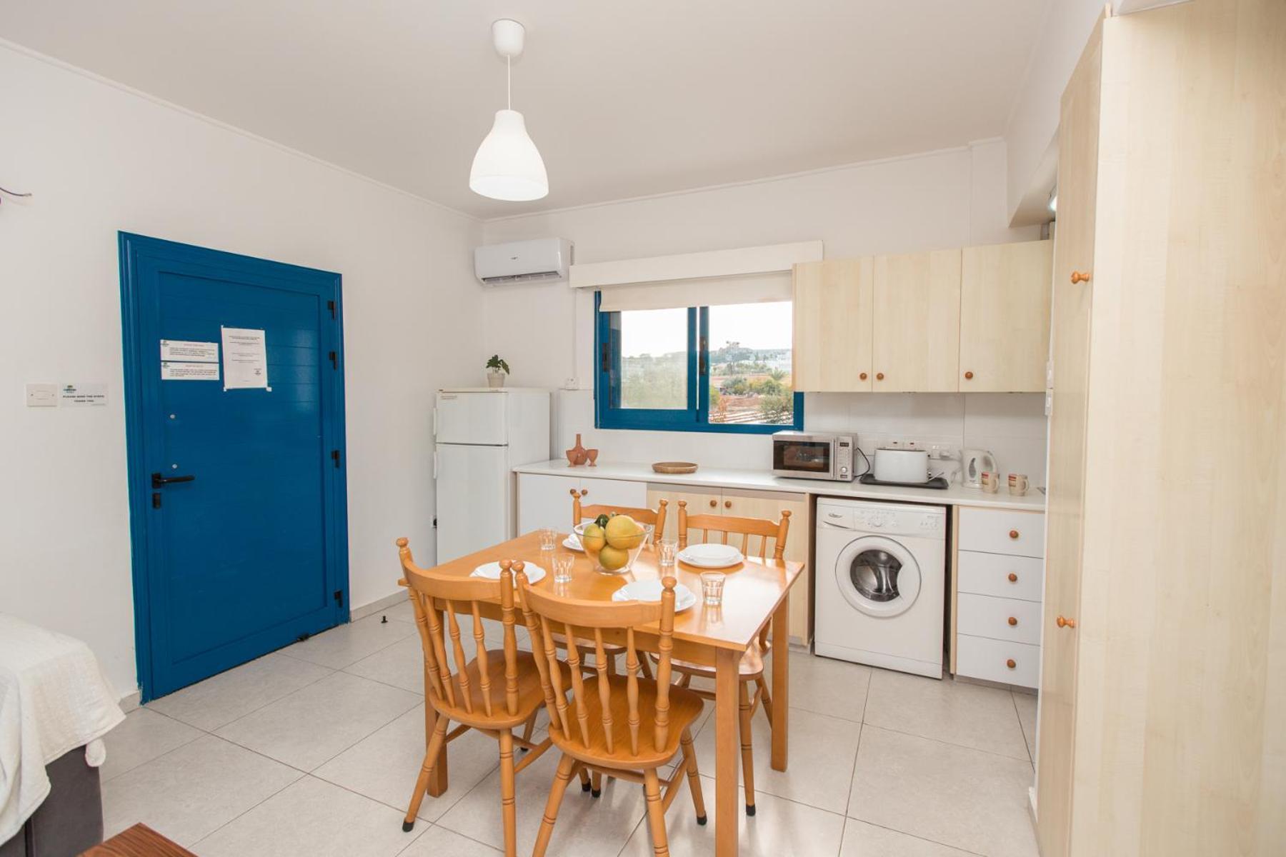 Flouressia Gardens Aparthotel Protaras Room photo